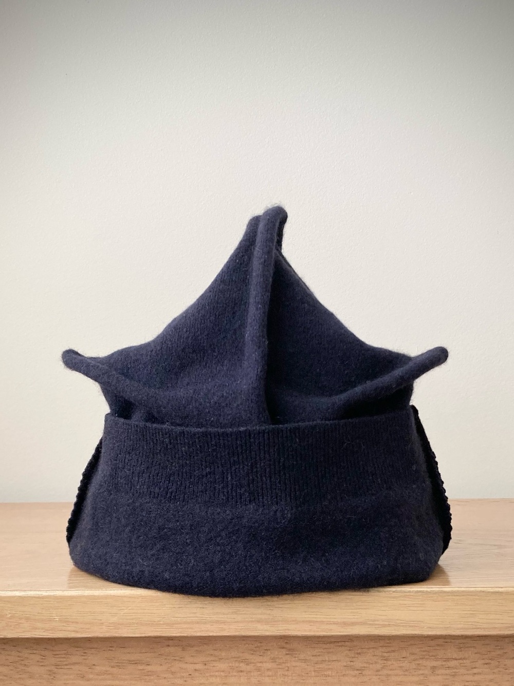 joodito origami crown 100% cashmere sweater hat bucket beanie cloche cap navy